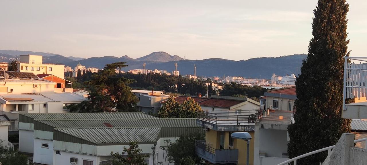 Apartmani Vitic بار المظهر الخارجي الصورة