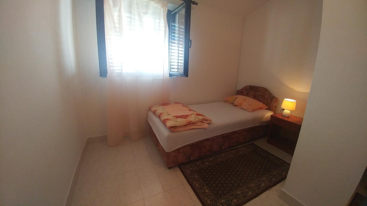 Apartmani Vitic بار المظهر الخارجي الصورة
