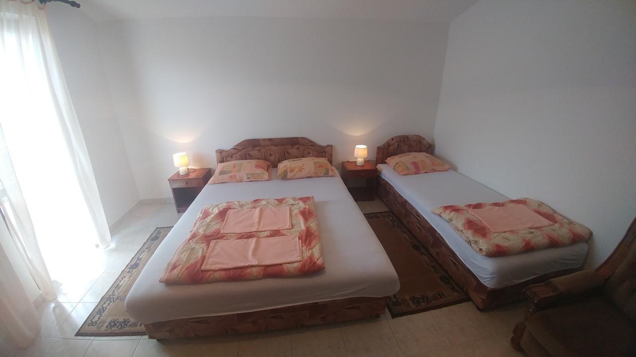 Apartmani Vitic بار المظهر الخارجي الصورة