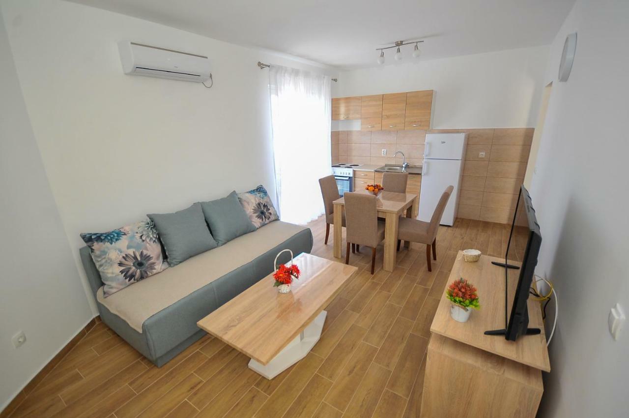 Apartmani Vitic بار المظهر الخارجي الصورة