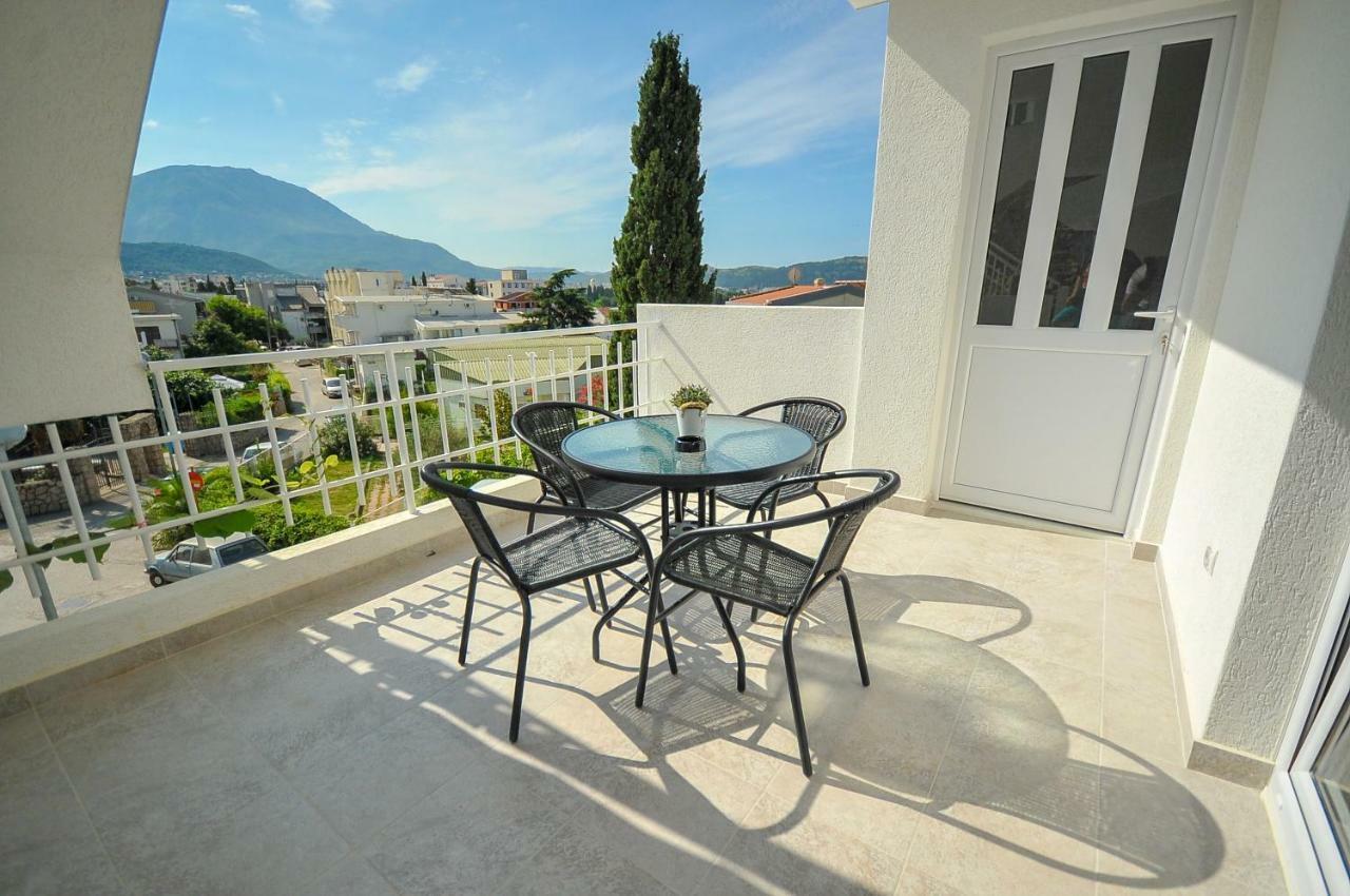 Apartmani Vitic بار المظهر الخارجي الصورة